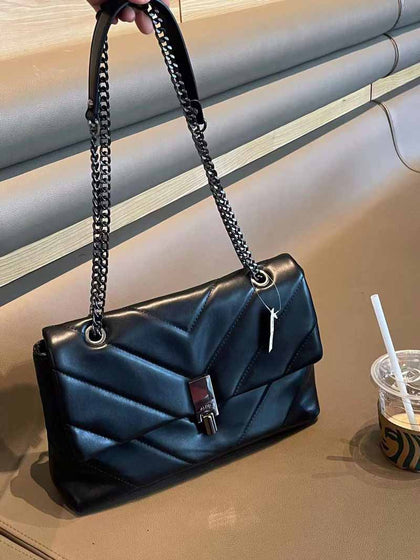 Menggabungkan Style dan Fungsional dari Tas Backpack Wanita di Berbaga